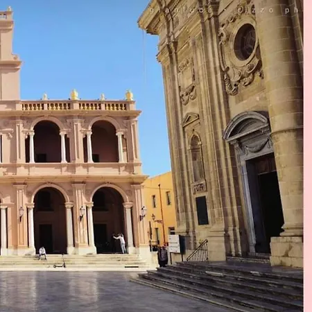 Le Angelo&alice Mini بيت ضيافة مارسالا